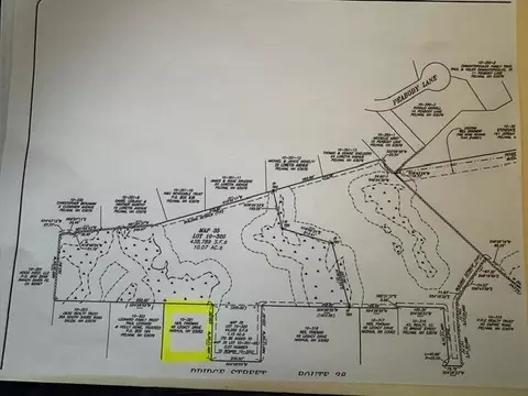 82 Bridge St, Pelham, NH 03076