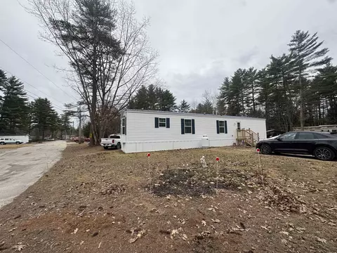 3 Chamberlain Ct, Deering, NH 03244