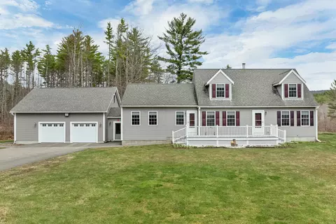 22 Duckworth Rd, Hebron, NH 03241