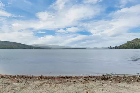 22 Duckworth Rd, Hebron, NH 03241