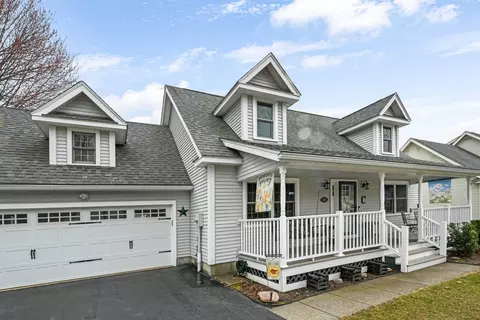 21 Grey Meadow Dr, Burlington, VT 05408