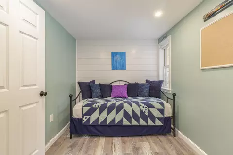 Bedroom - 1057 Bound Tree Rd, Hopkinton, NH 03229 photo 7 of 7