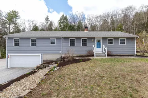 Exterior - 1057 Bound Tree Rd, Hopkinton, NH 03229 photo 2 of 16