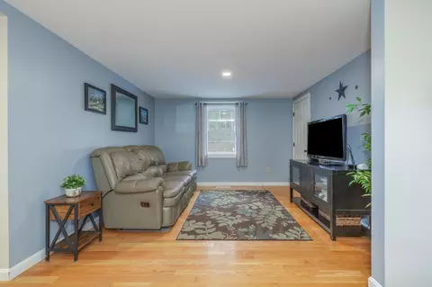 Living - 1057 Bound Tree Rd, Hopkinton, NH 03229 photo 1 of 1