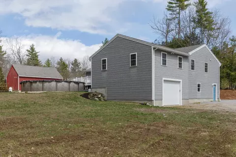 Exterior - 1057 Bound Tree Rd, Hopkinton, NH 03229 photo 12 of 16