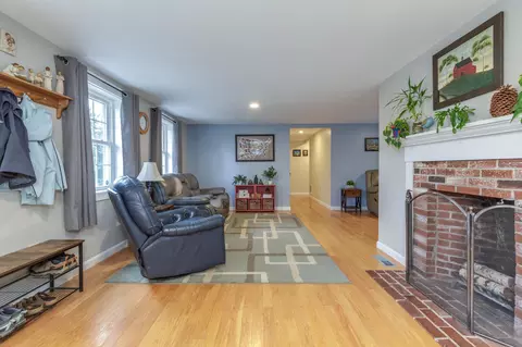 Entry Way - 1057 Bound Tree Rd, Hopkinton, NH 03229 photo 1 of 4