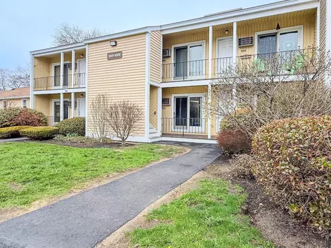 1005 Cocheco Ct, Dover, NH 03820