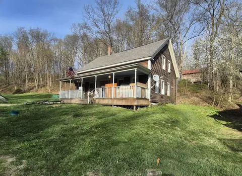 7 Purcell Rd, Ashuelot, NH 03441