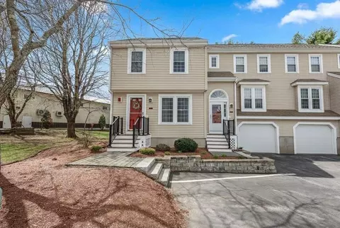 1 Misty Morning Dr #A, Derry, NH 03038