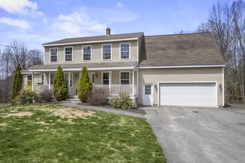 8 Elliott Rd, Gorham, ME 04038