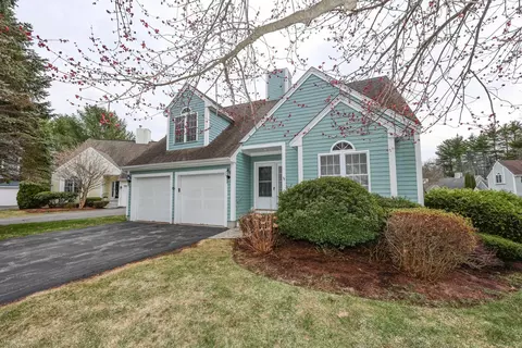 49 Drakes Lndg, Hampton, NH 03842