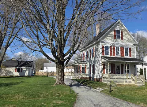 8 Princeton St, Concord, NH 03301