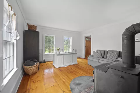 Living - 64 Kingston Rd, Exeter, NH 03833 photo 6 of 9