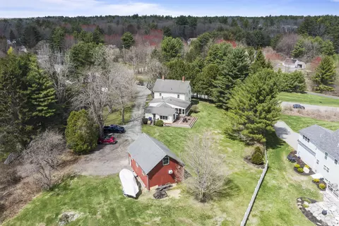 View/Area - 64 Kingston Rd, Exeter, NH 03833 photo 1 of 2