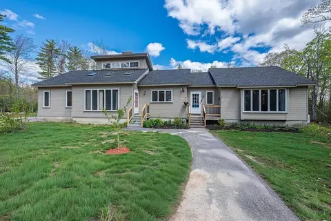 314 Wentworth Rd, Brookfield, NH 03872