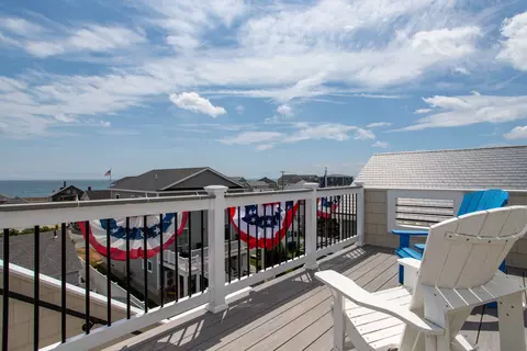 Exterior - 7 Redman St, Hampton, NH 03842 photo 2 of 4