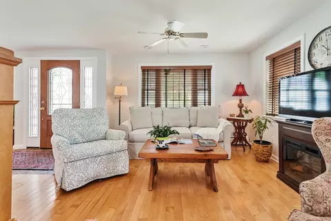 Living - 7 Redman St, Hampton, NH 03842 photo 1 of 5