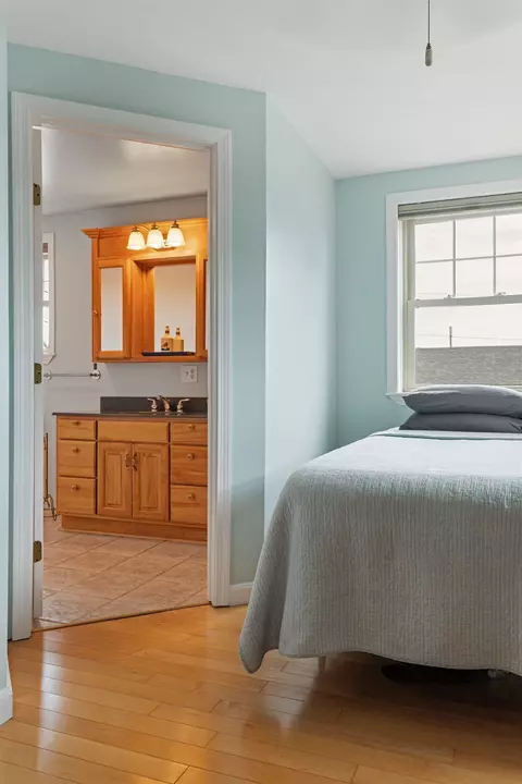 Bedroom - 7 Redman St, Hampton, NH 03842 photo 6 of 9