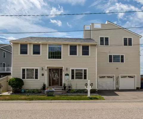 Exterior - 7 Redman St, Hampton, NH 03842 photo 1 of 4