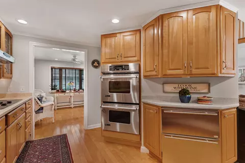 Kitchen - 7 Redman St, Hampton, NH 03842 photo 4 of 5