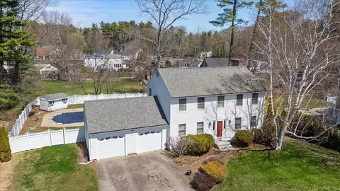 39 Norton Rd, Hampton, NH 03842