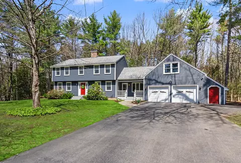 20 Doe Run Ln, Stratham, NH 03885