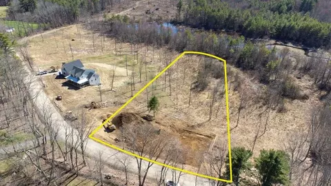 51 Locust St, South Hampton, NH 03827