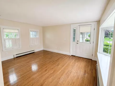 Living - 32 Cable Rd #3, Rye, NH 03870 photo 4 of 7
