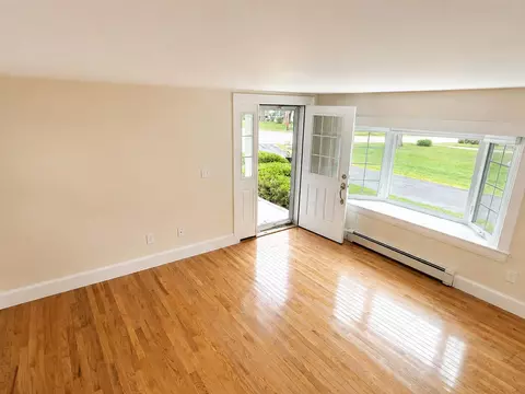 Living - 32 Cable Rd #3, Rye, NH 03870 photo 6 of 7