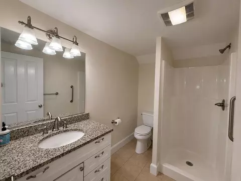 Bath - 32 Cable Rd #3, Rye, NH 03870 photo 3 of 3