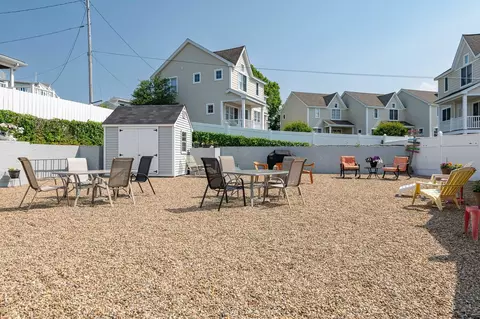 Exterior - 522 Ocean Blvd #10, Hampton, NH 03842 photo 5 of 11