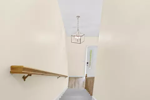 Entry Way - 57 Dale Rd # A, Hooksett, NH 03106 photo 3 of 3