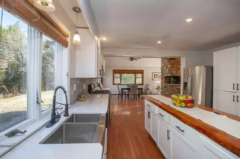 Kitchen - 97 Mt Delight Rd, Deerfield, NH 03037 photo 3 of 7