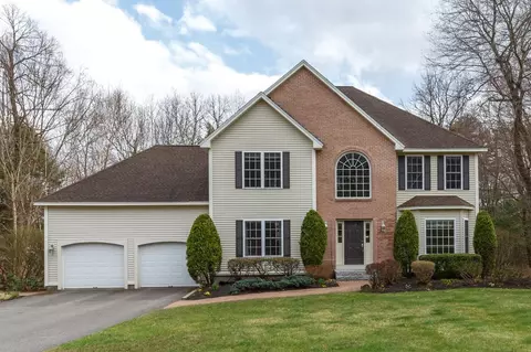 17 Nottingham Rd, Windham, NH 03087