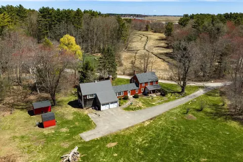 16 Marsh Ln, Hampton Falls, NH 03844