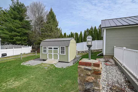 Exterior - 16 Hale Ave, Hooksett, NH 03106 photo 8 of 10