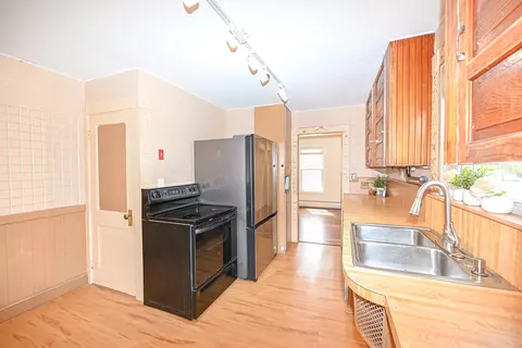Kitchen - 16 Hale Ave, Hooksett, NH 03106 photo 1 of 1