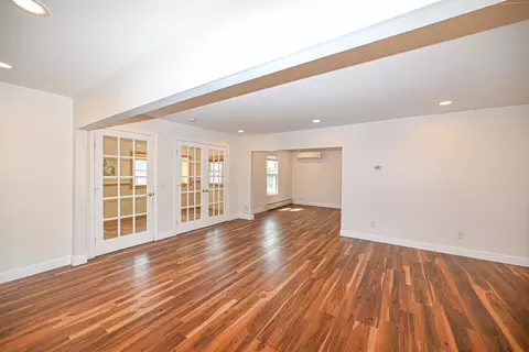 Living - 16 Hale Ave, Hooksett, NH 03106 photo 3 of 4