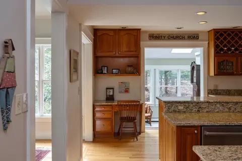 Kitchen - 15 Plateau Rd, Williston, VT 05495 photo 3 of 5