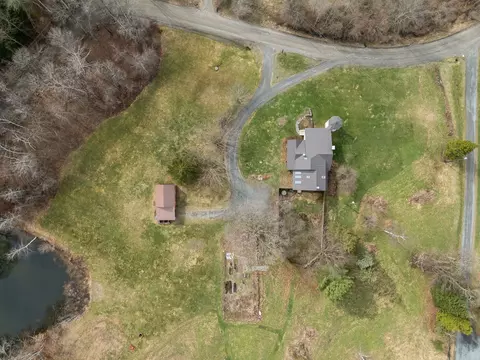 View/Area - 441 Rhoades Hill Rd, Barnard, VT 05031 photo 2 of 3