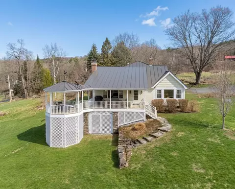441 Rhoades Hill Rd, Barnard, VT 05031