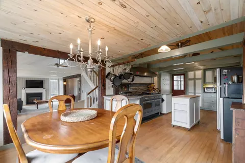 Dining - 441 Rhoades Hill Rd, Barnard, VT 05031 photo 1 of 1