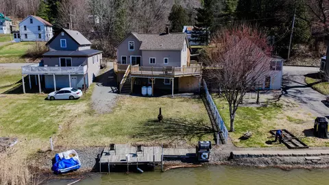 326 Glen Rd, Newport, VT 05855