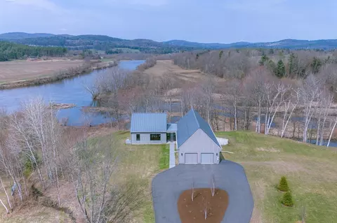 24 Highview Mdws, Piermont, NH 03779