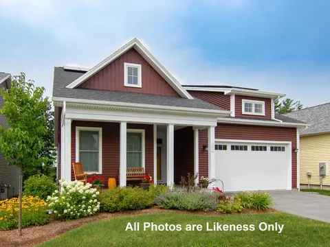 63 Daniel Dr, South Burlington, VT 05403