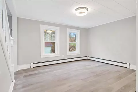 Living - 25 Bluff St, Proctor, VT 05765 photo 3 of 5