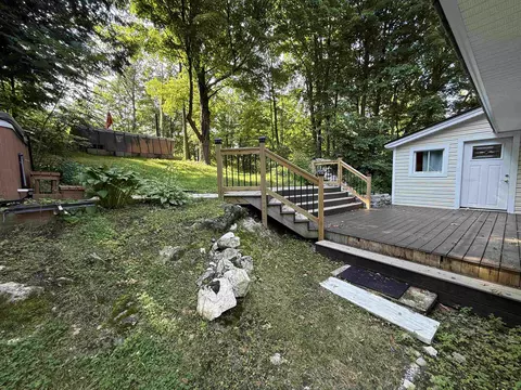 Exterior - 25 Bluff St, Proctor, VT 05765 photo 6 of 8