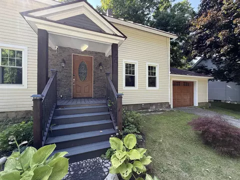 Exterior - 25 Bluff St, Proctor, VT 05765 photo 3 of 8
