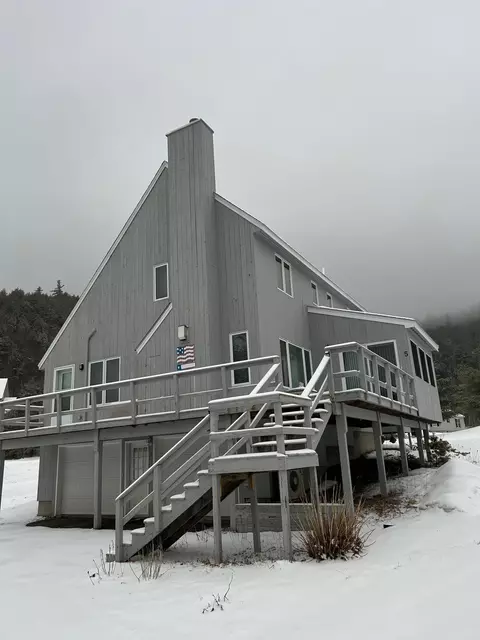 5 Ledgeview Way, Plymouth, NH 03264