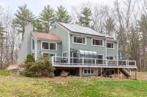 37 Standish Way, Amherst, NH 03031